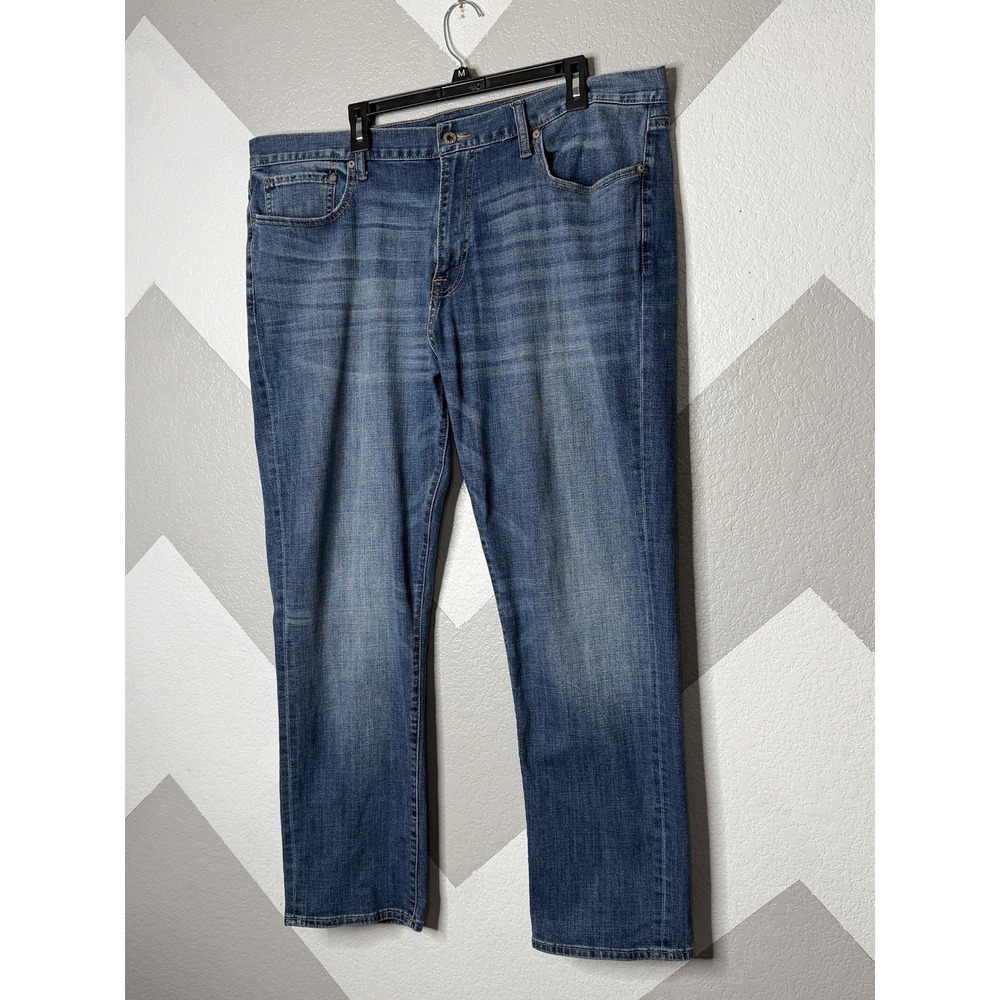 Lucky Brand 410 Athletic Fit Jeans Blue Denim Men's Size 40x30 Measures 42x30 - Picture 2 of 15